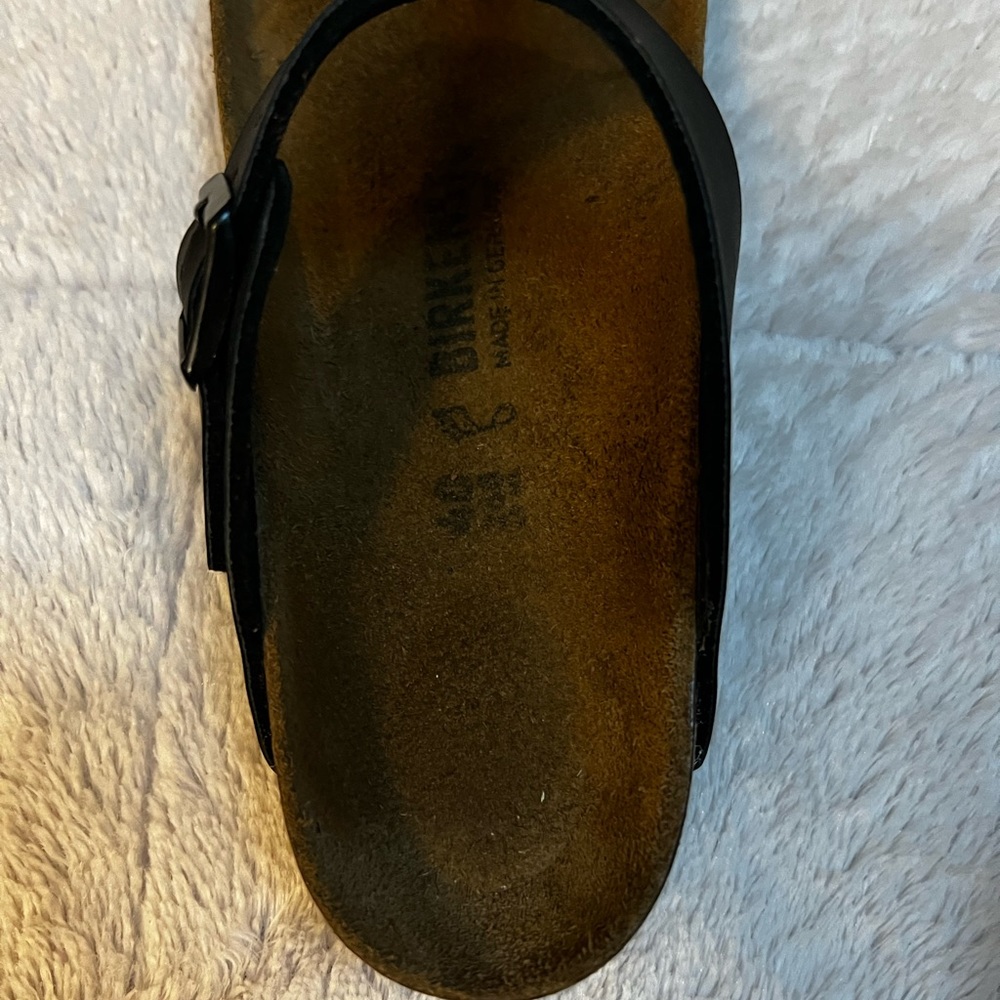 Size 9 Birkenstocks - Picture 8 of 8